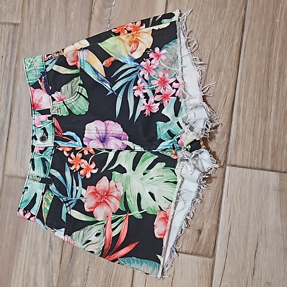 Zara trf collection women's size 4 shorts  2486